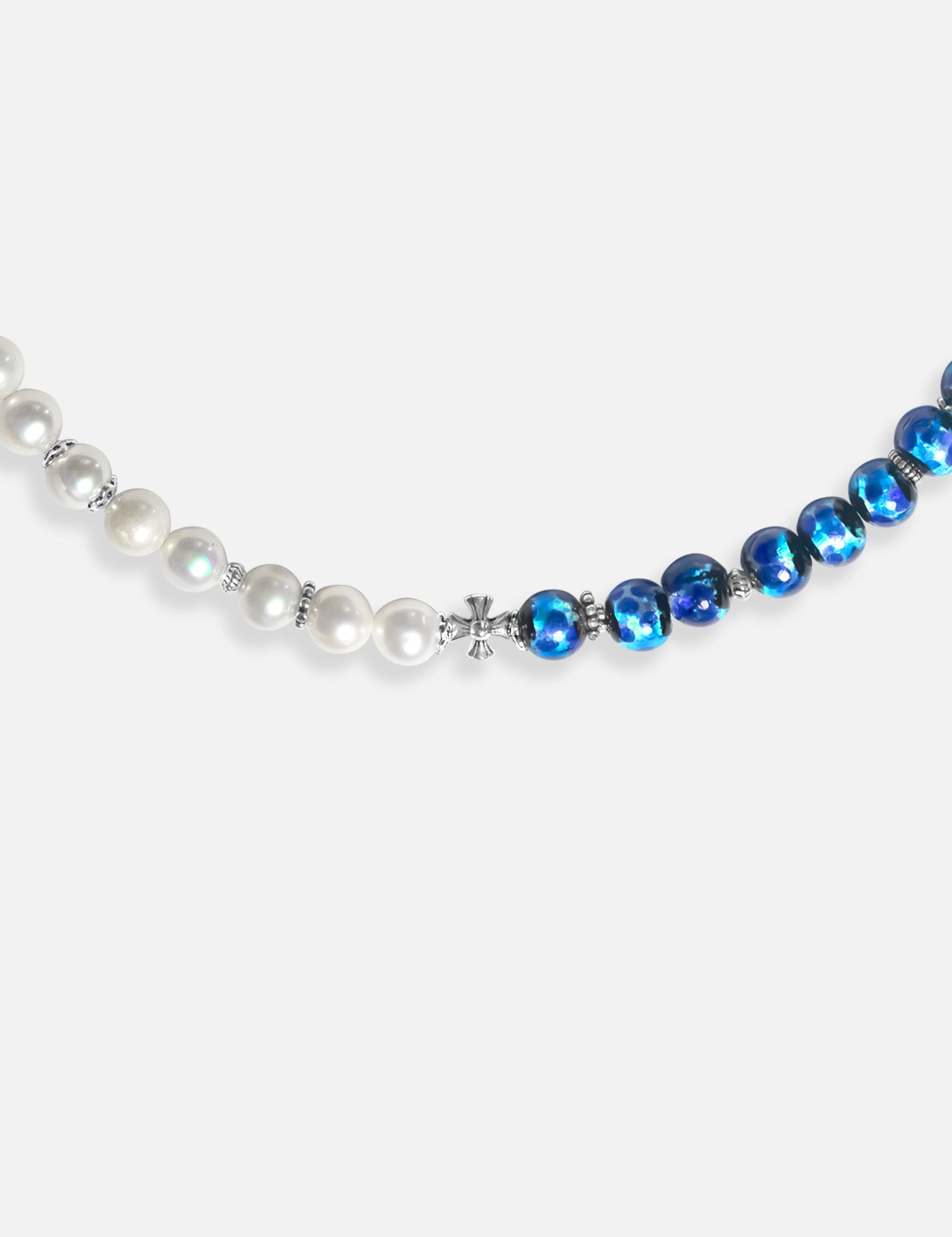 Collier perles bleues phosphorescentes Okinawa