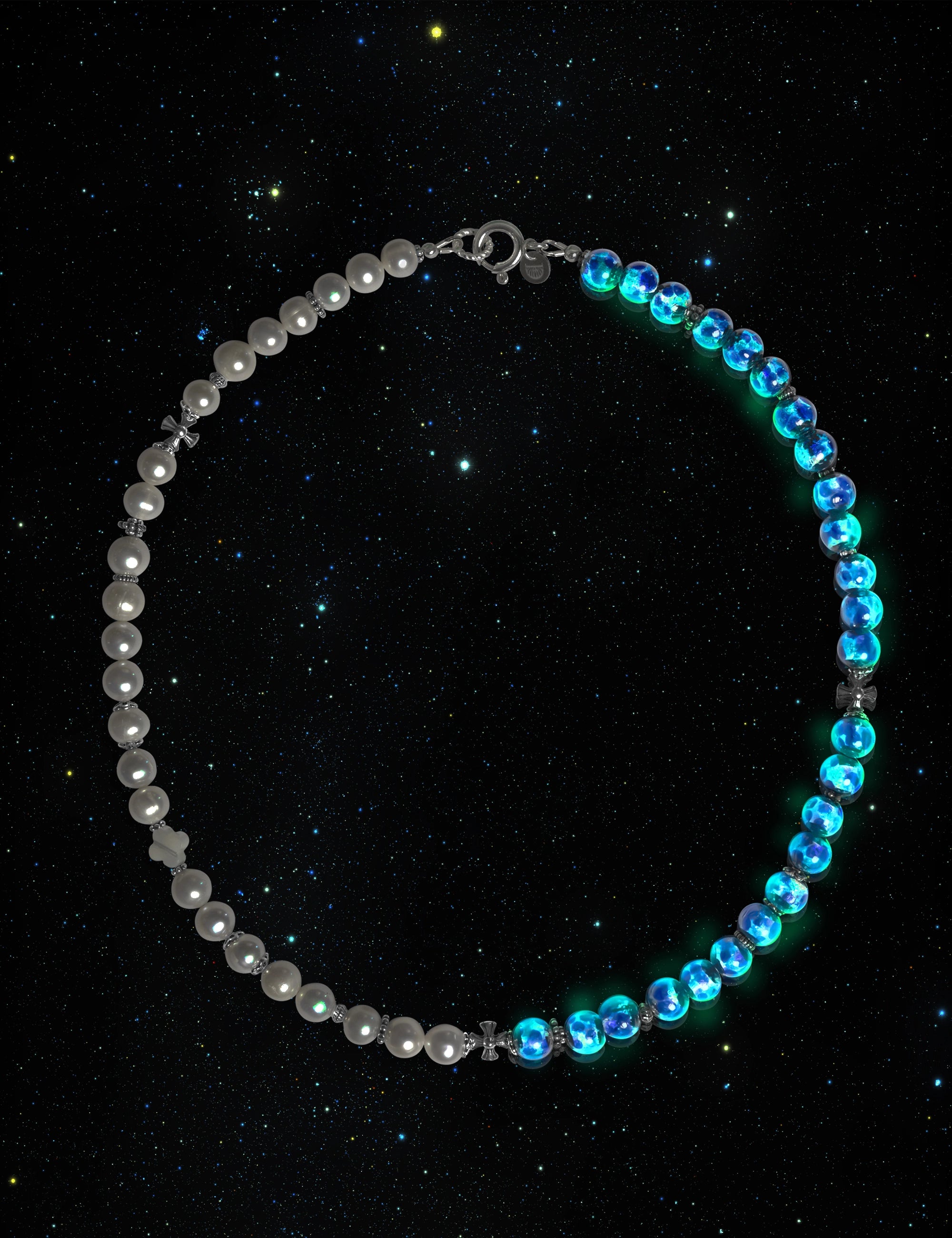 Collier perles bleues phosphorescentes Okinawa