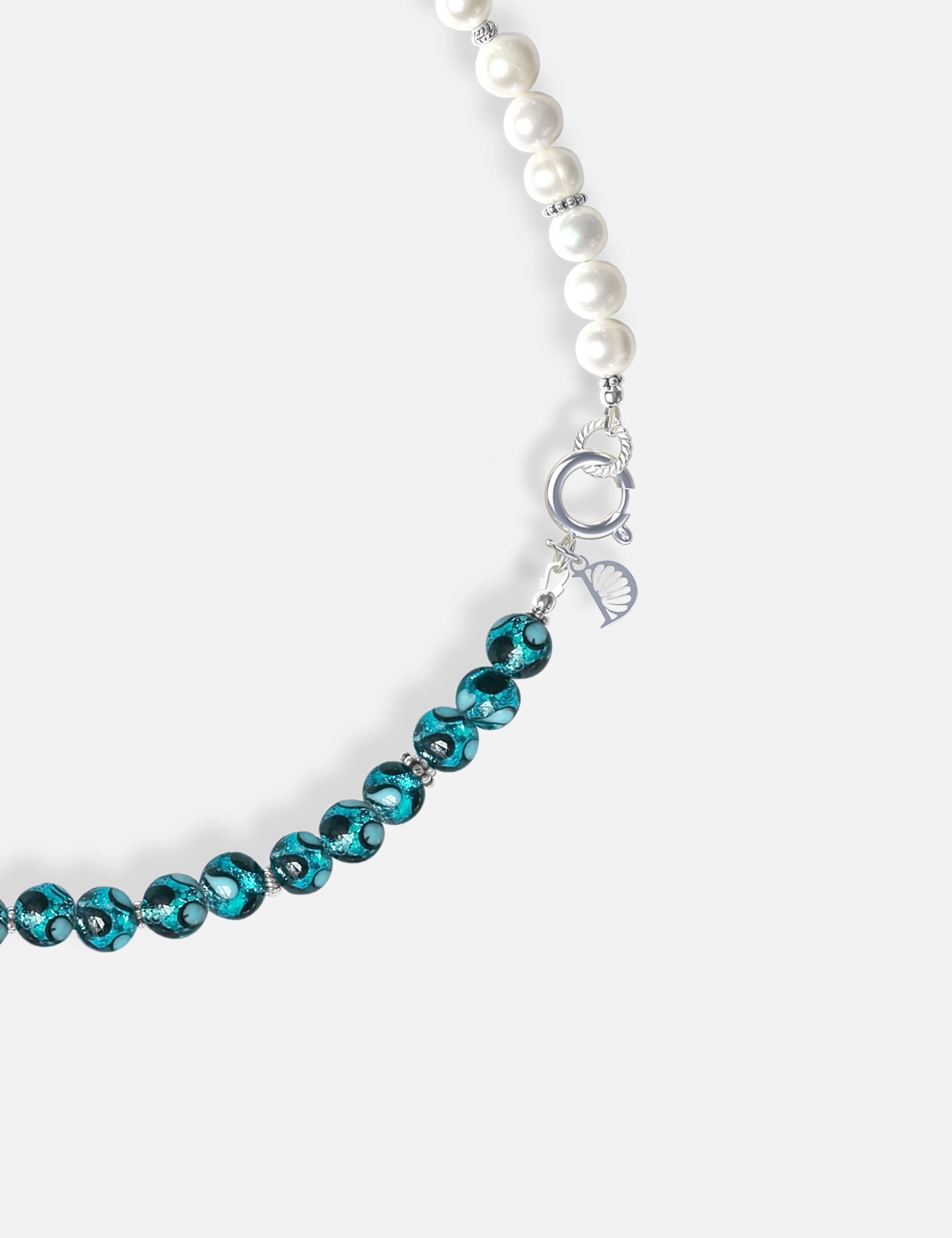 collier perles culture bleu phosphorescent