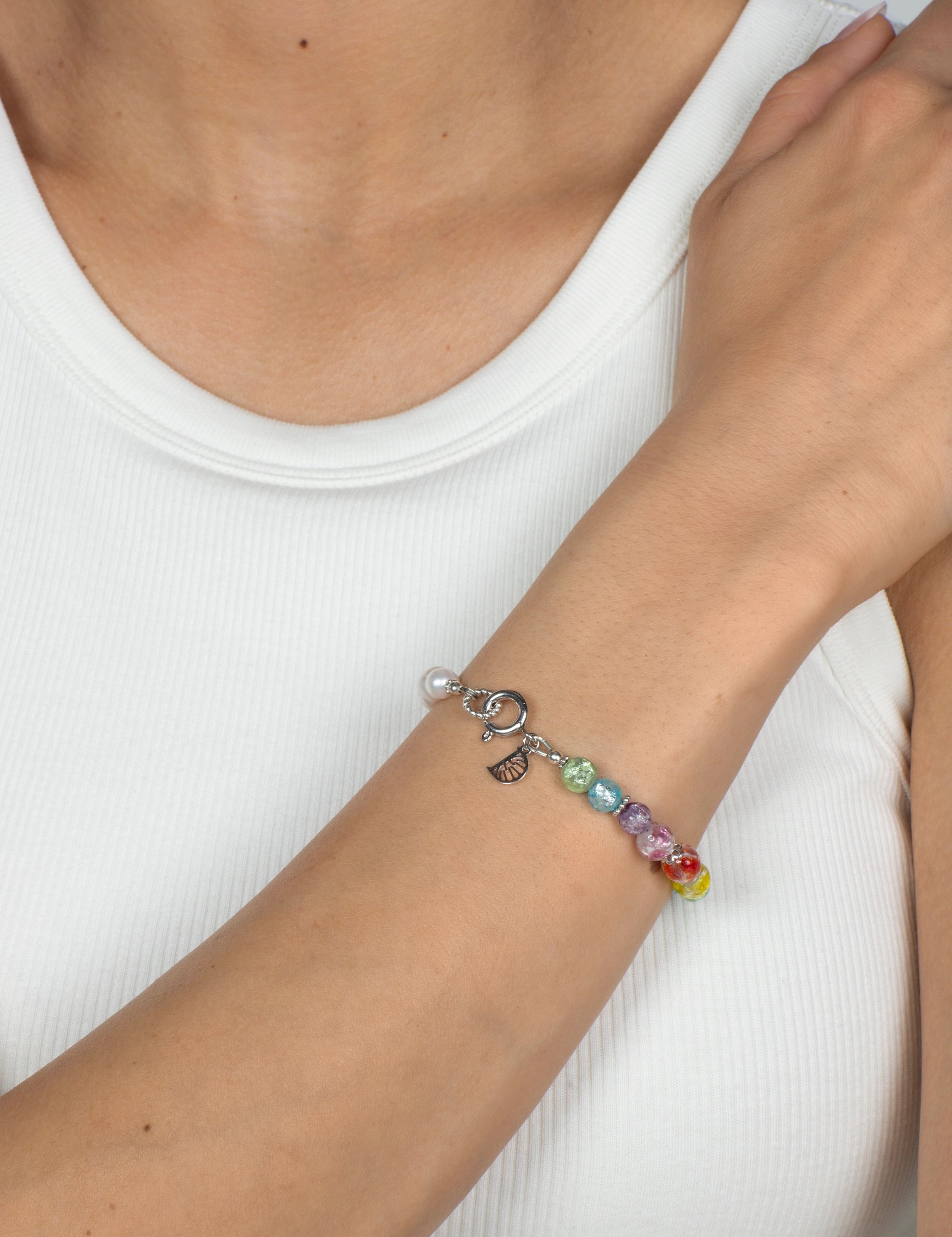 Bracelet perles de culture multicolore phosphorescent