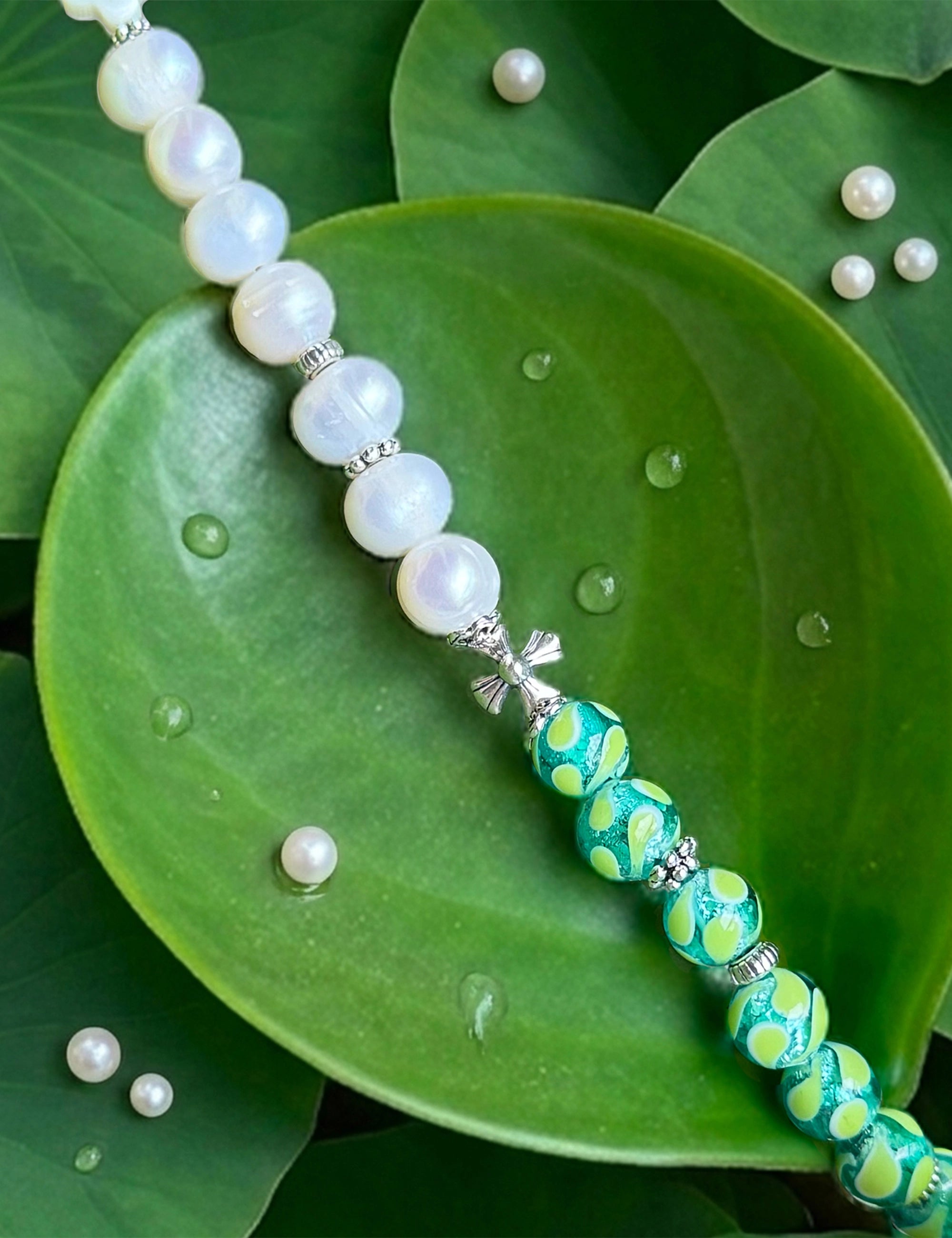 collier perles culture phosphorescent vert