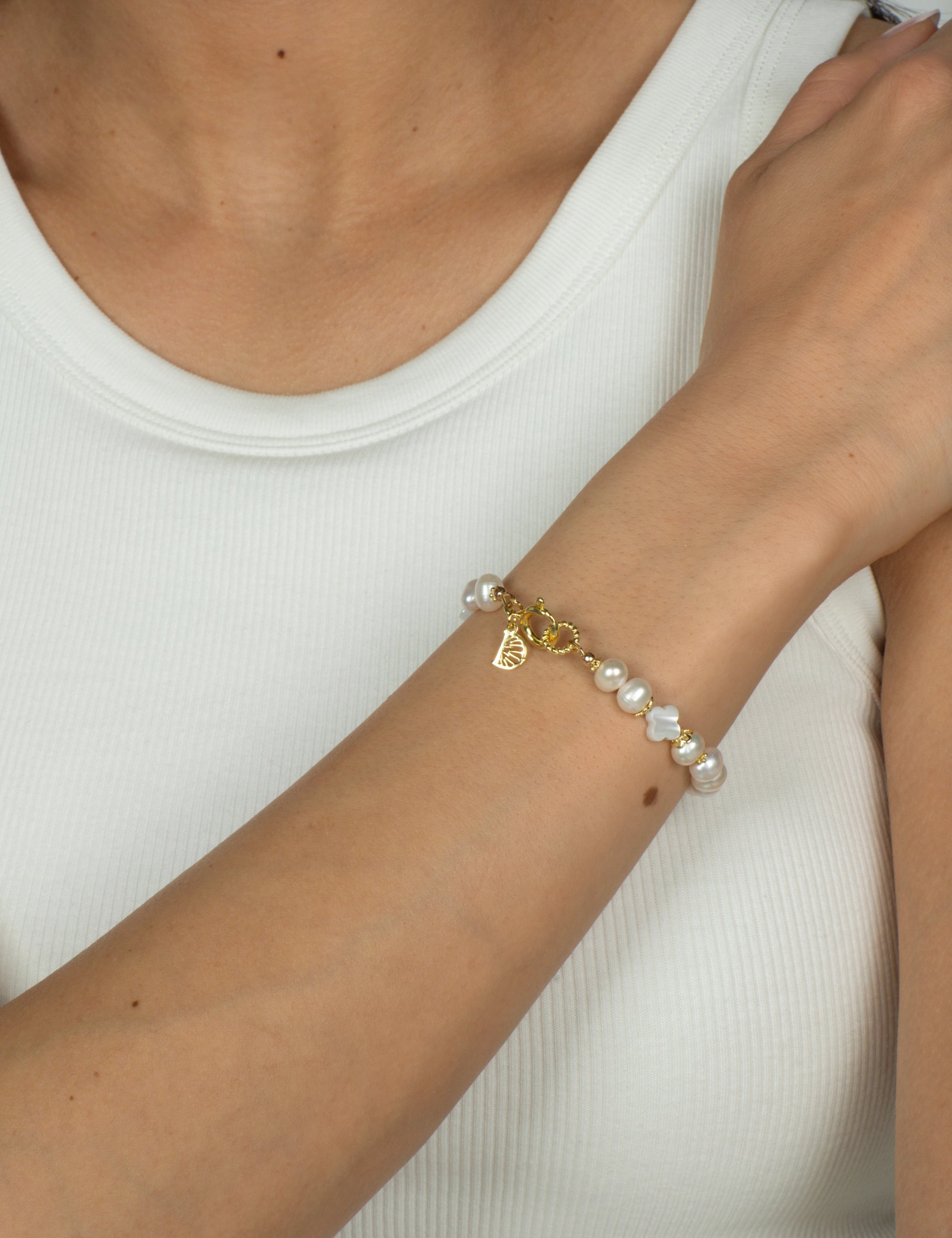 Bracelet perles de culture doré