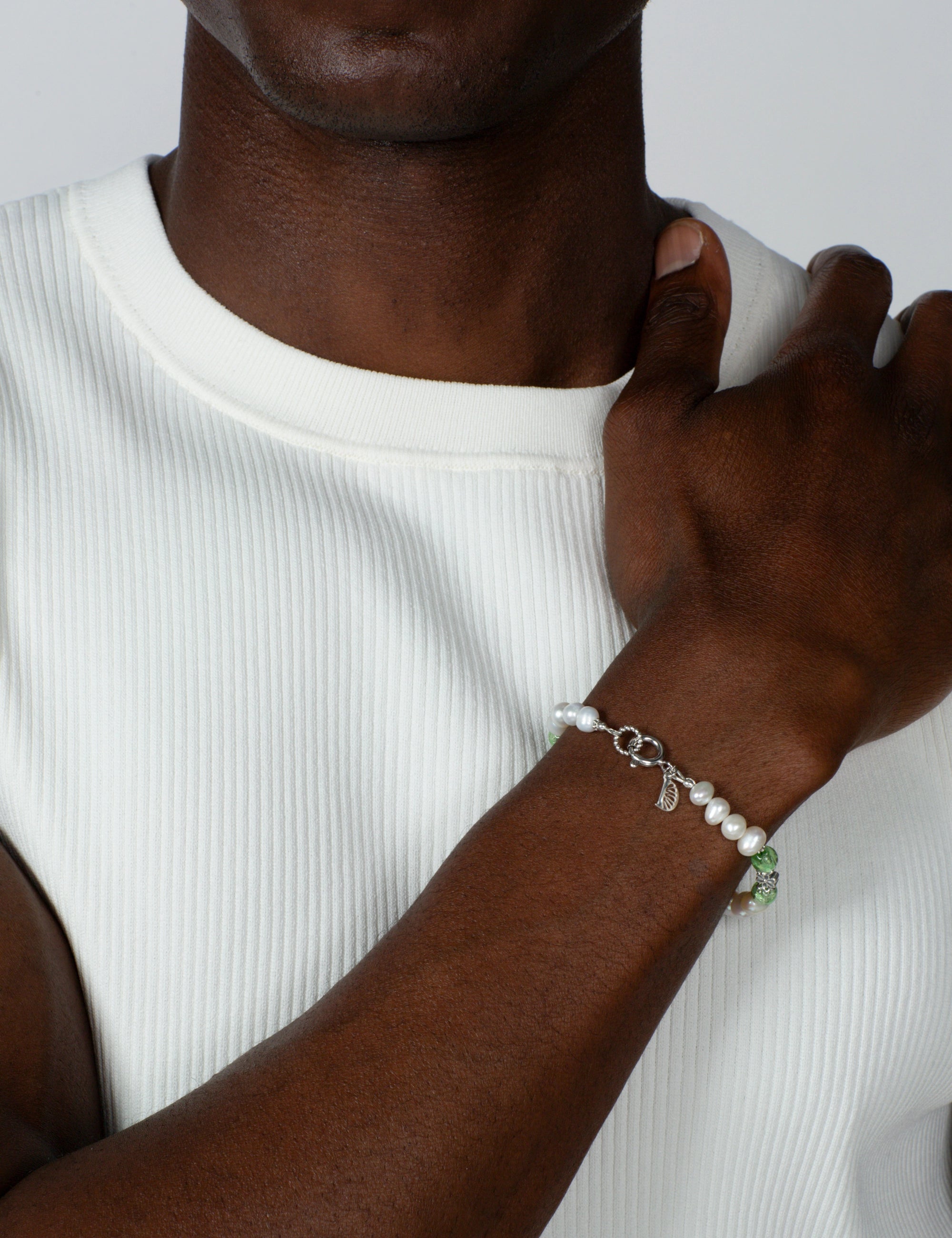 Bracelet perles vertes phosphorescentes