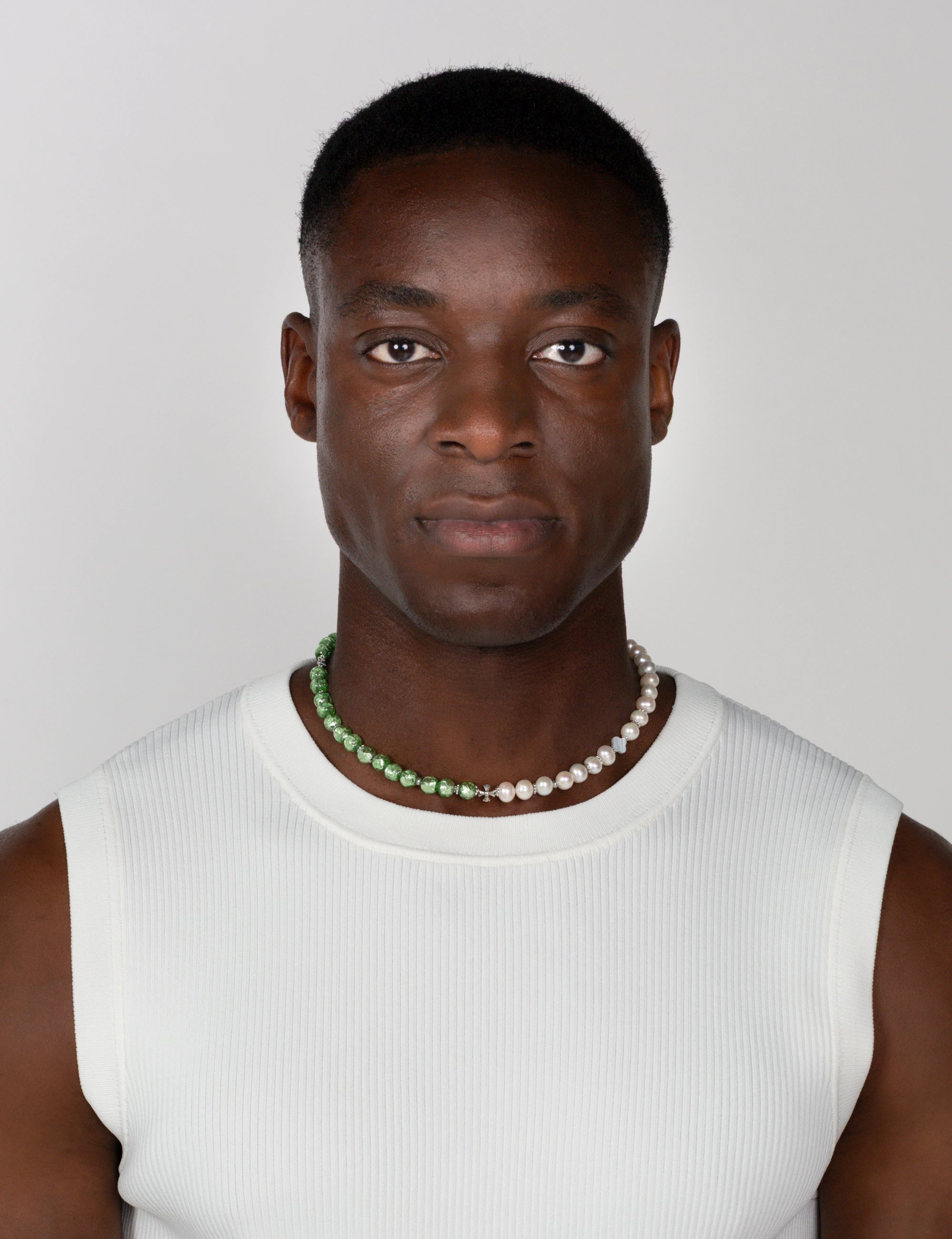 Collier perles vertes phosphorescentes Okinawa