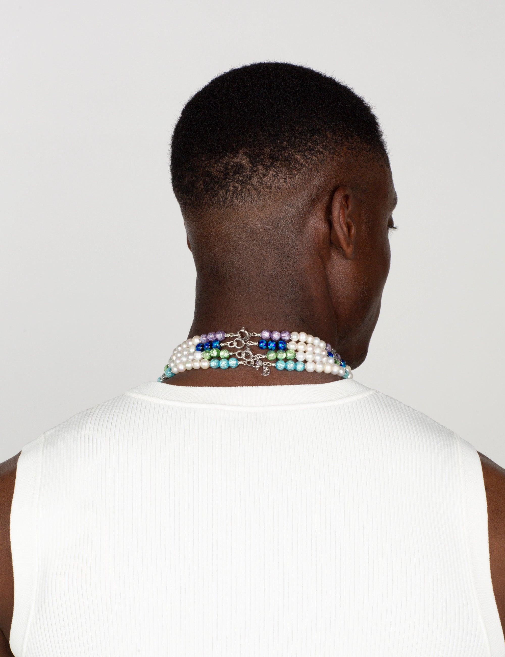 Collier perles bleues Okinawa phosphorescentes