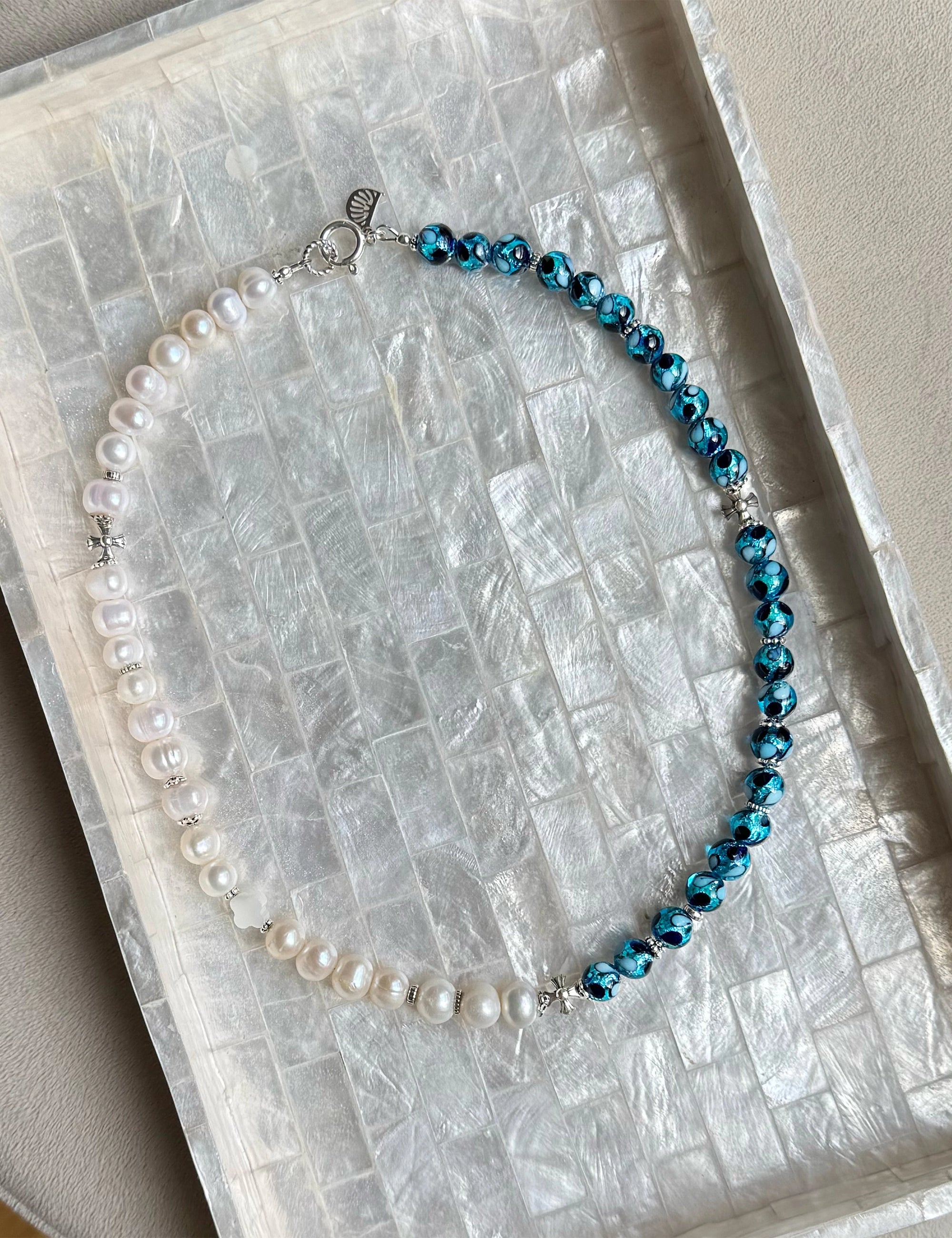 bracelet perles culture bleu phosphorescent