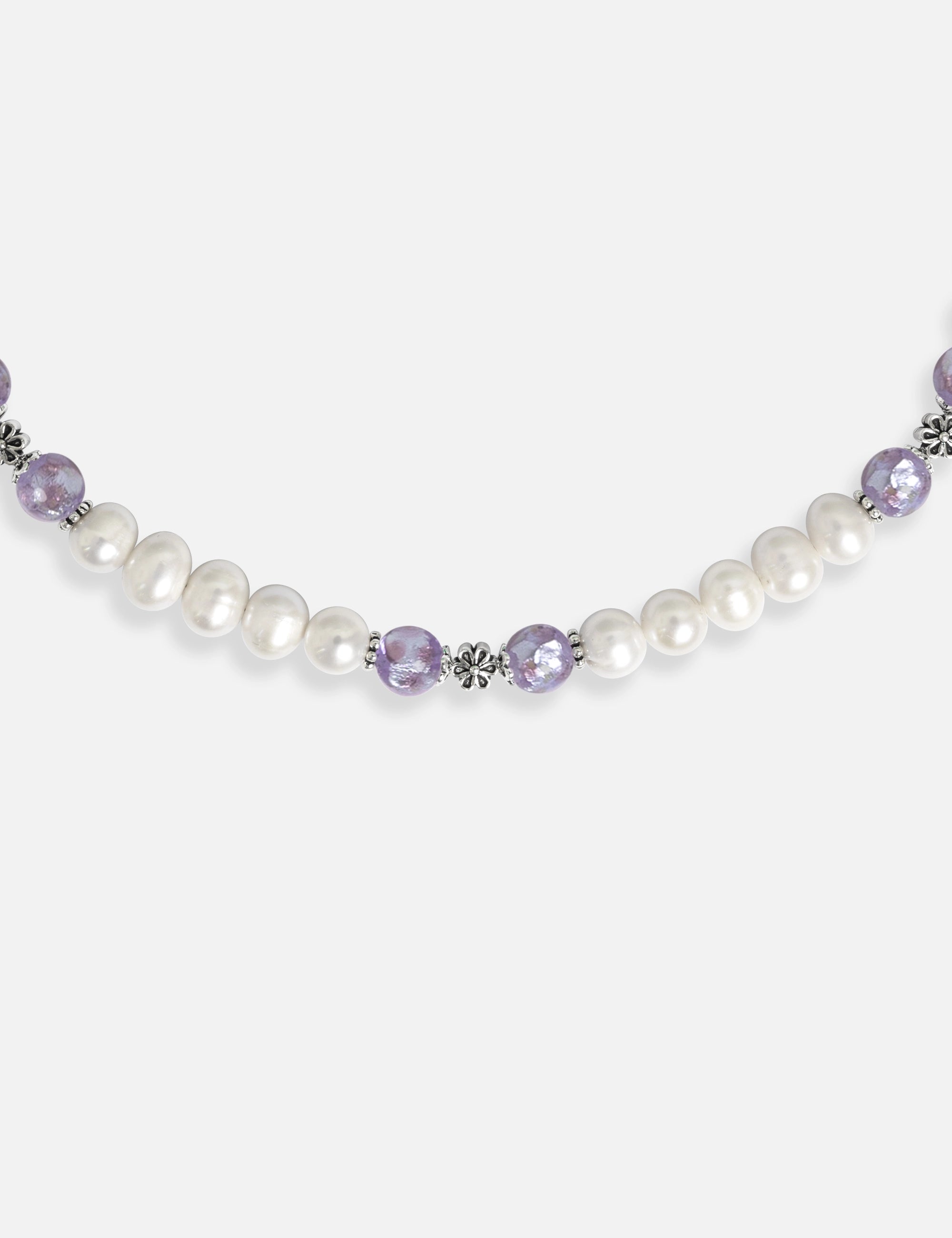 Collier perles violettes Okinawa phosphorescentes