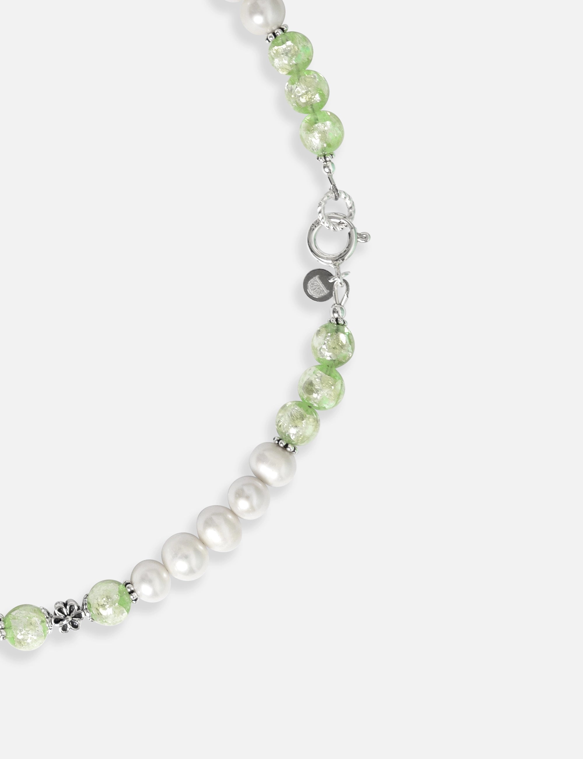 Collier perles vertes Okinawa phosphorescentes