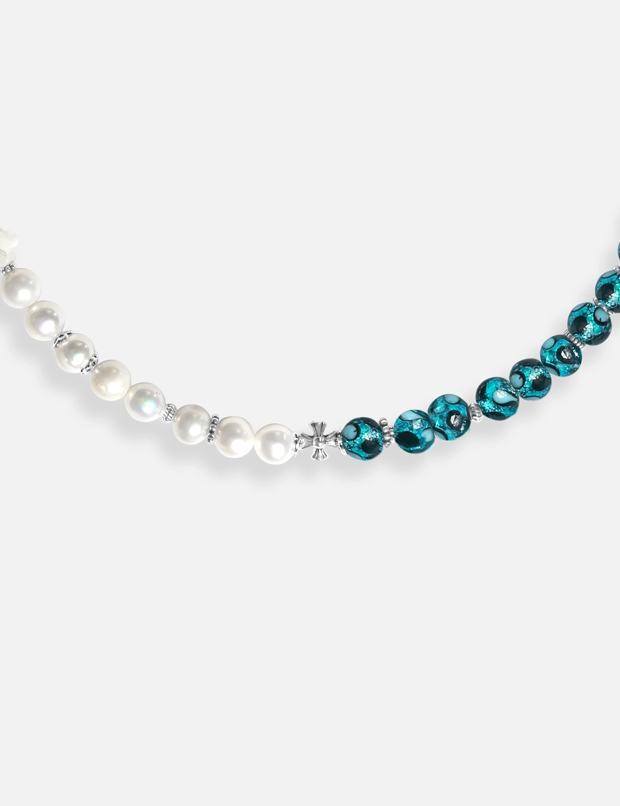 collier perles culture bleu phosphorescent