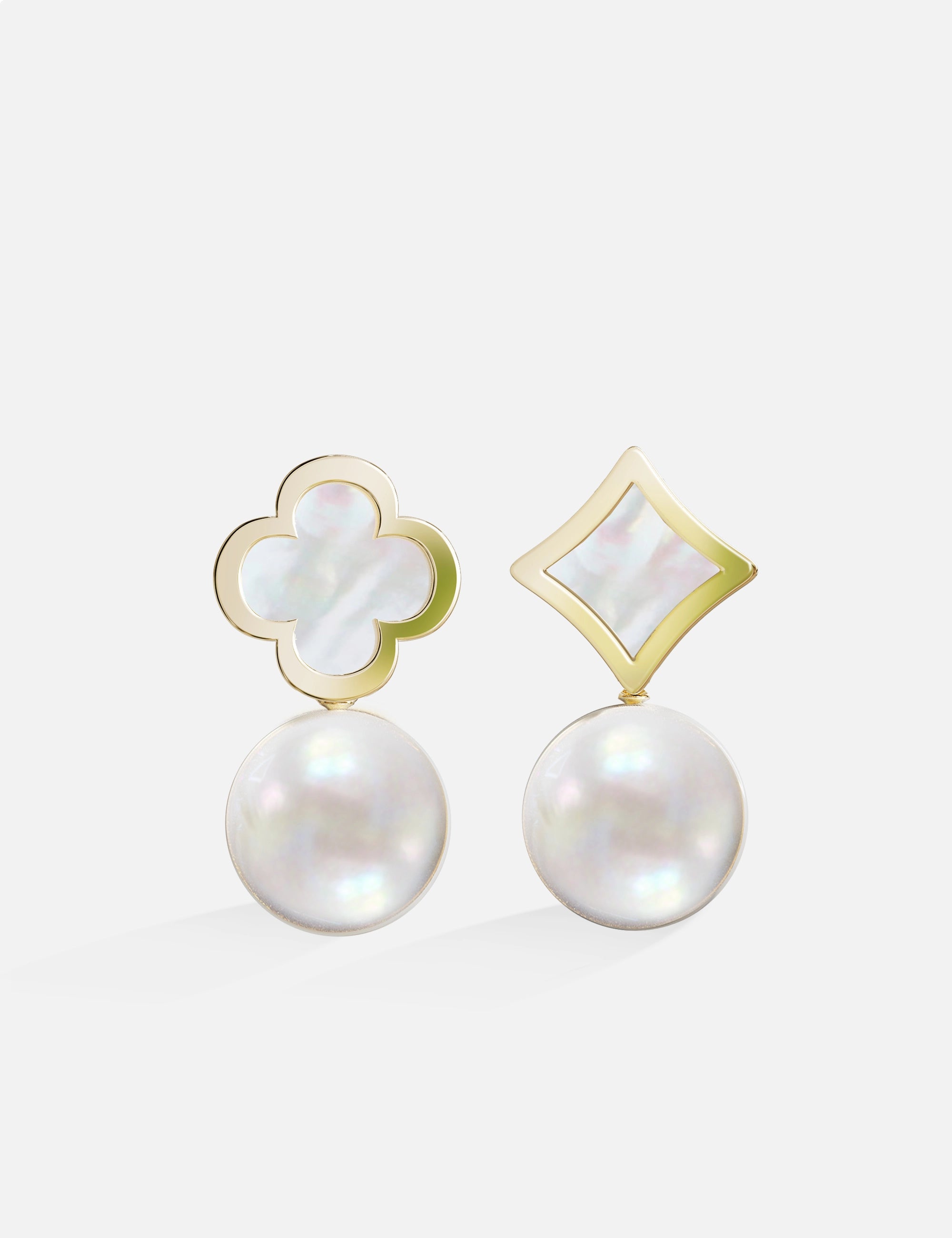 CASINO Gold Club Earring