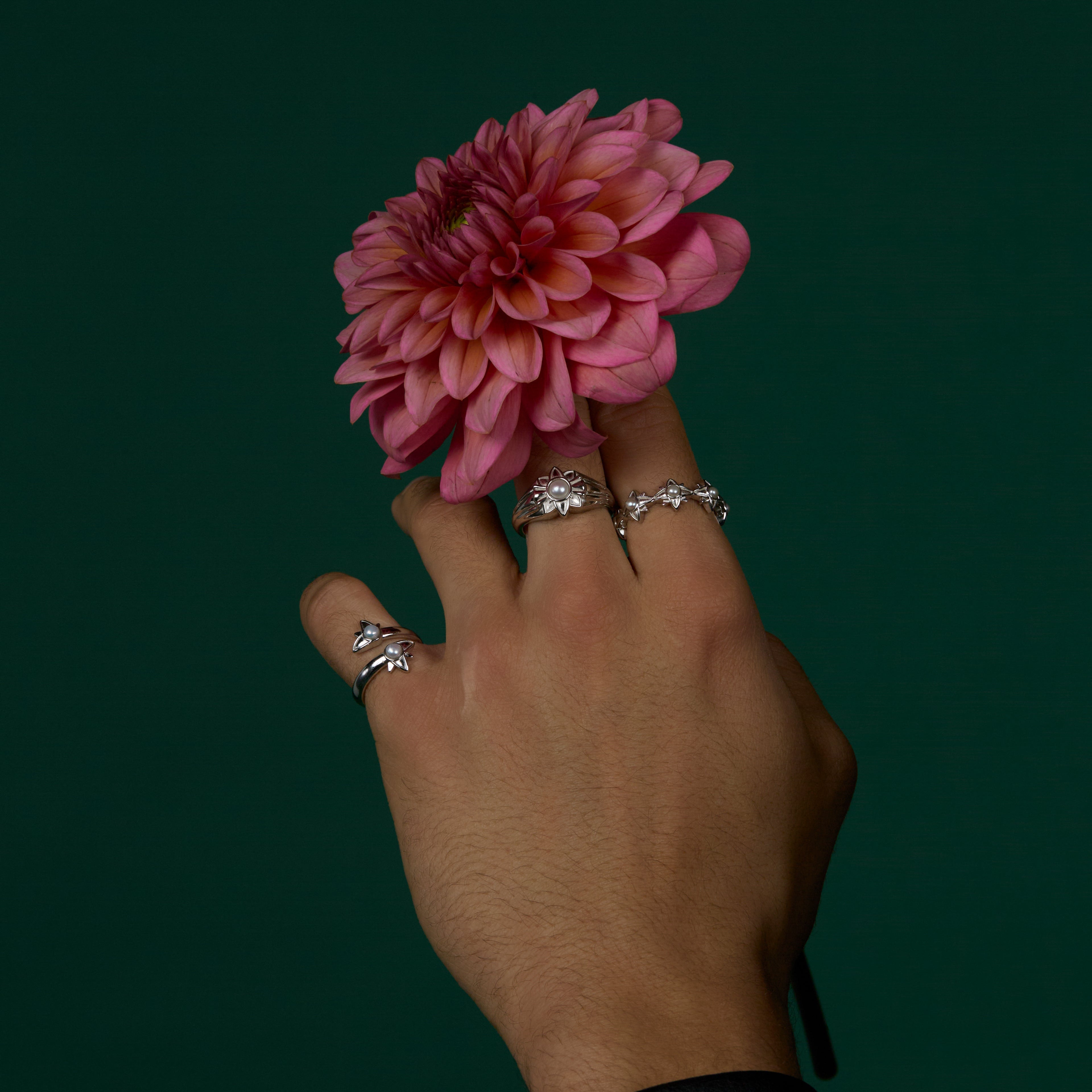 bagues argent homme fleurs perles