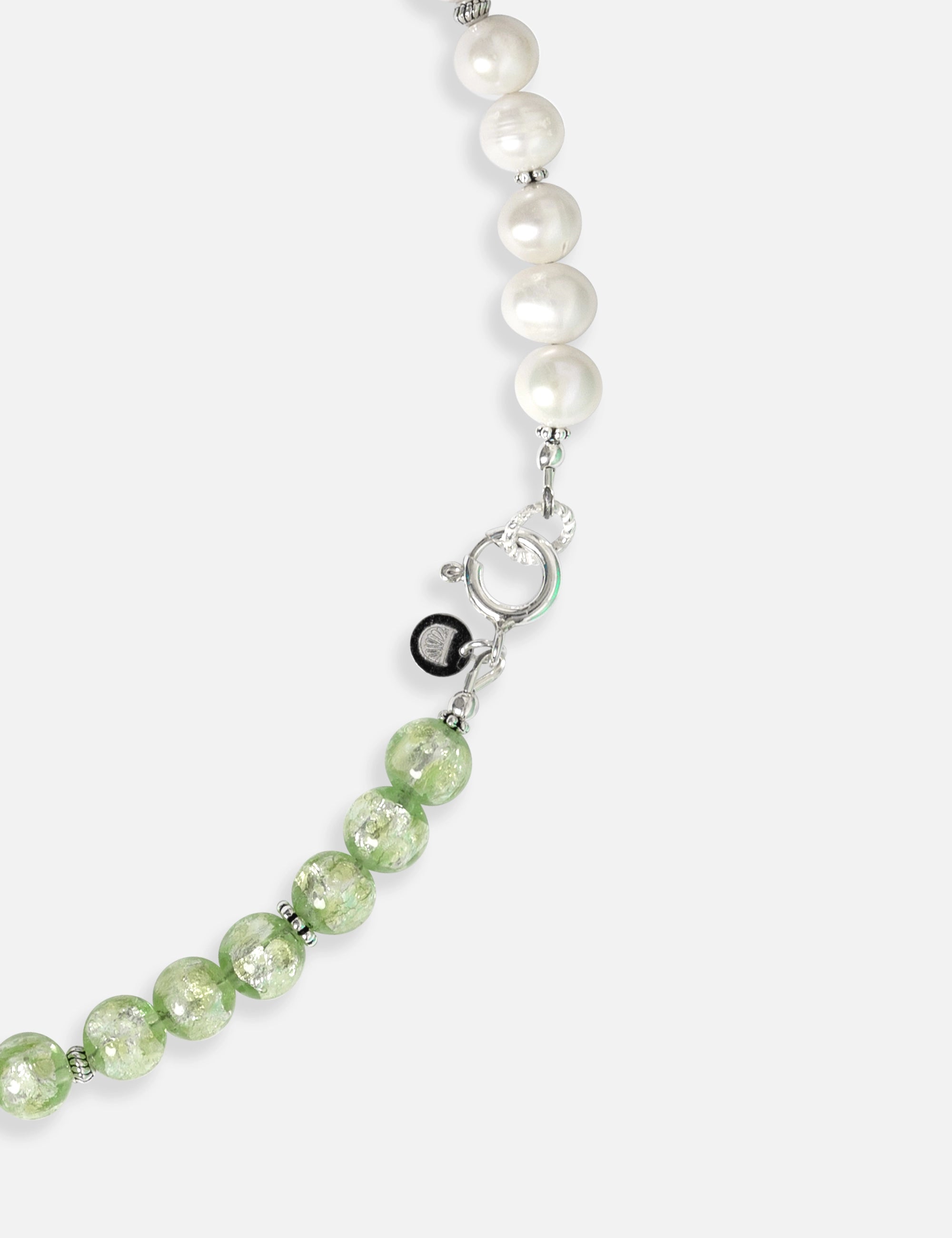 Collier perles vertes phosphorescentes Okinawa