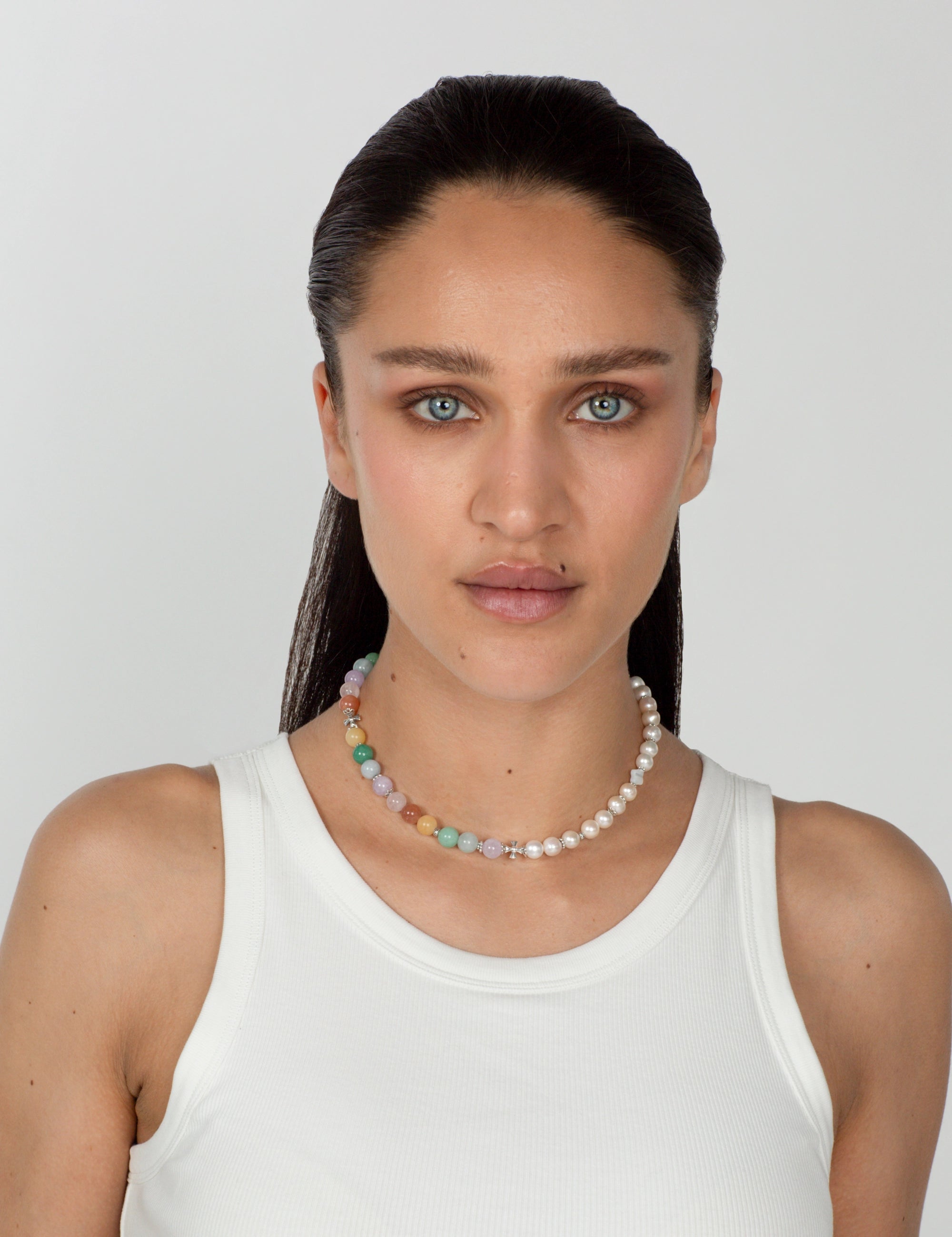 Collier perles de culture pierres multicolores